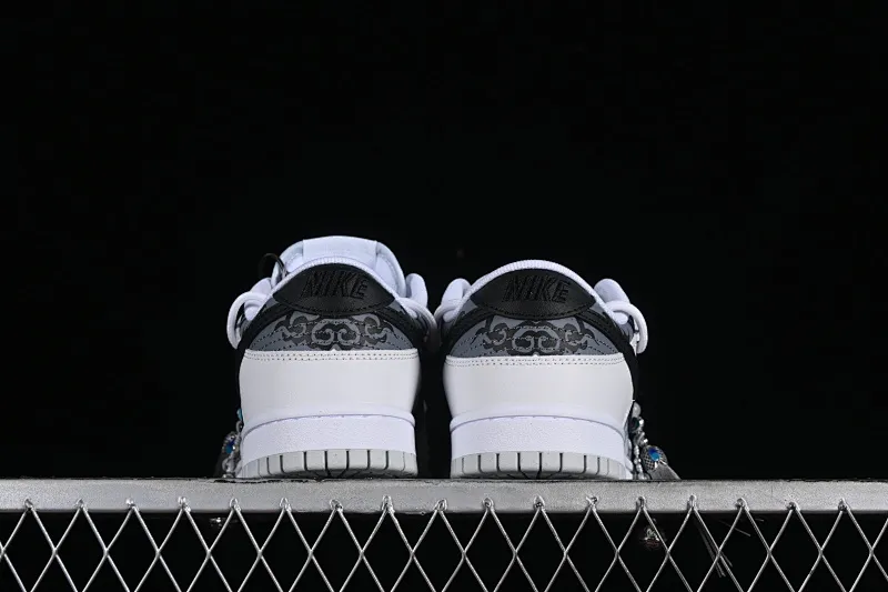 All Categories Nk SB Dunk Series Nk SB Dunk Low Low-top sneakers Nk Dunk Low Year of the Dragon Limited CNY Bailongyin Literary style SB strappy low-top casual sneakers DV0831-101